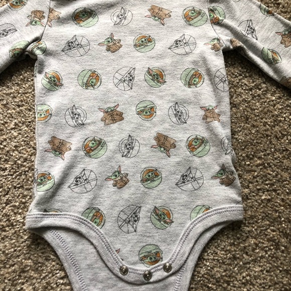 Star Wars Long sleeve Onesie 12 months - Picture 7 of 9